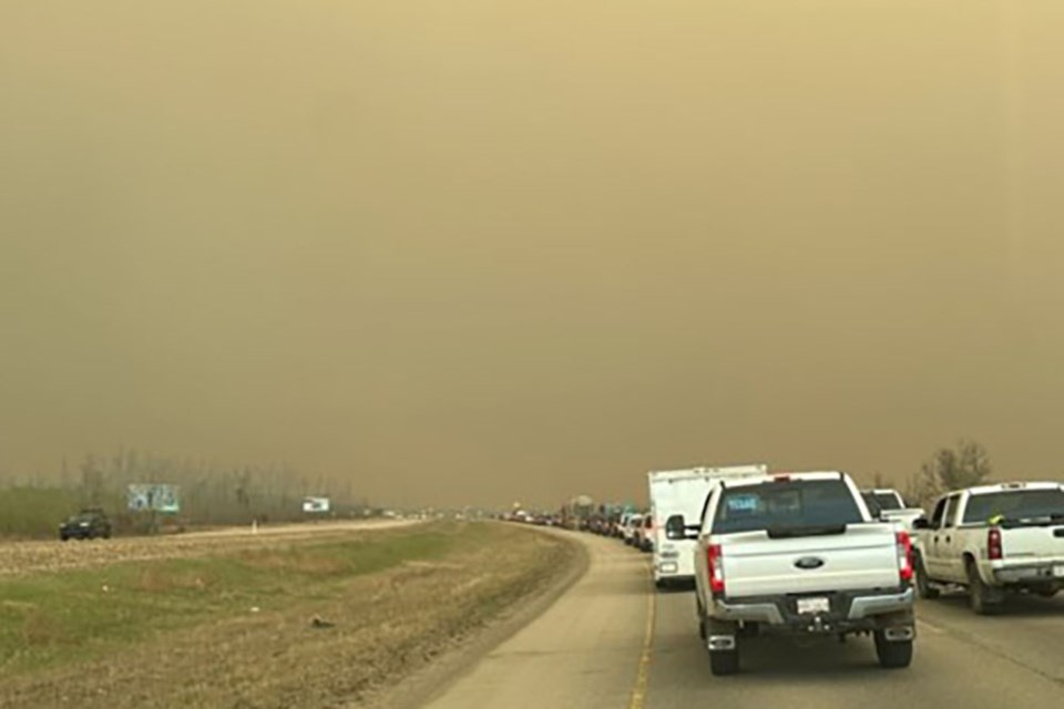 fire-on-63-evac44