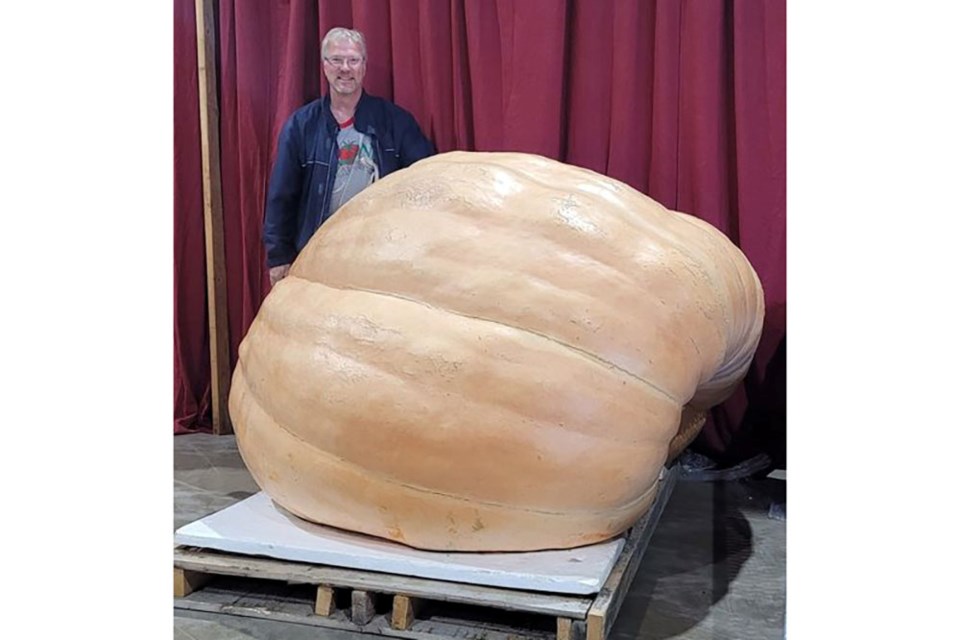Don Crews from Lloydminster broke a national record with his 2,537-pound pumpkin at this year’s Smoky Lake pumpkin fair, Oct. 1.