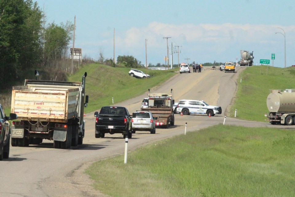 A woman was seriously injured in a crash on Highway 55 near Lac La Biche on Monday morning. Traffic will be affected until Monday afternoon at the western entrance to the Lac La Biche hamlet.