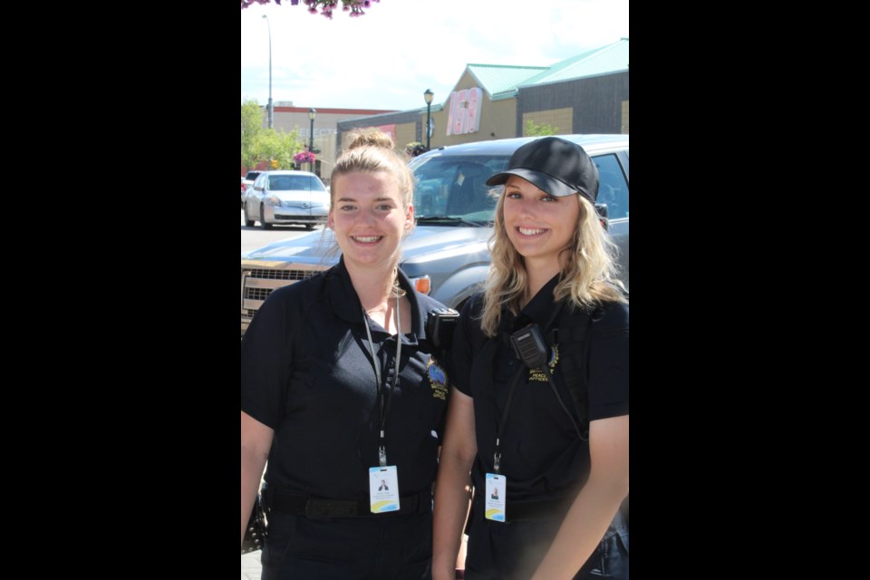 Lac La Biche County's Community Street Ambassadors Kelsey Slade (l) and Jenae Gauthier.    Image: Rob McKinley