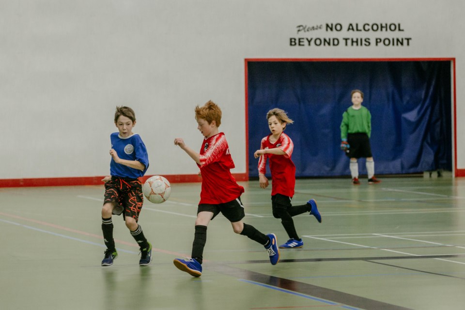 indoor-soccer-2022-0018