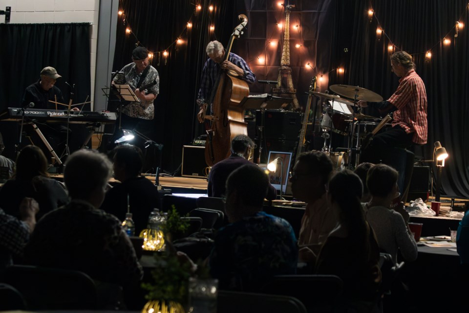 The Quatuor Celsius, with Pierre Paul Bugeaud, played music throughout the night.