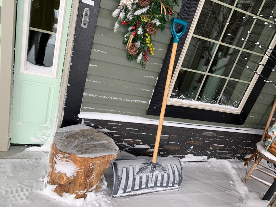 snow shovel file