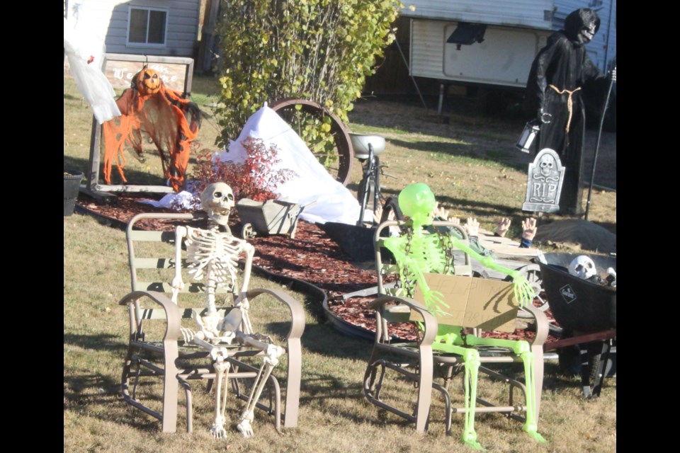 These two have been enjoying a few warm and sunny days of Lakeland autumn leading up to Halloween night. The pair, who are part of a lawn display in a Lac La Biche subdivision,  have no worries of sunburn, and they made no bones about Sunday's blue-sky day. But how's  Monday night looking?  Will it be bone-chilling for trick-or treaters across the region? Check out the Lakeland's most accurate weather forecast at https://www.lakelandtoday.ca/weather