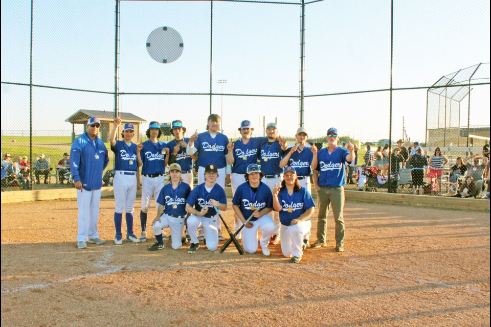 The winning team picture.