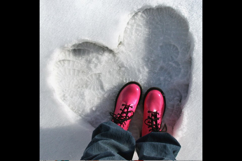 You gotta love Alberta weather. Local residents and retailers are adapting to quick-changing weather across the Lakeland.