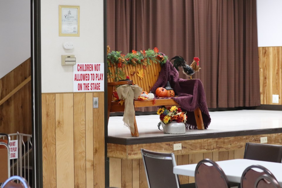 The St. Paul Senior Citizen's Club is underway changing its decorations from the fall season to the upcoming winter season.