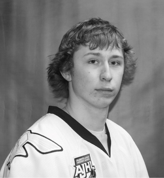 Former Pontiacs captain Lucas Isley is headed to the University of Regina.