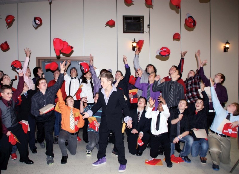 After gathering for a photo at the team&#8217;s annual year-end banquet in Glendon on Saturday, the Bonnyville Bandits players celebrate their second straight Wheatland