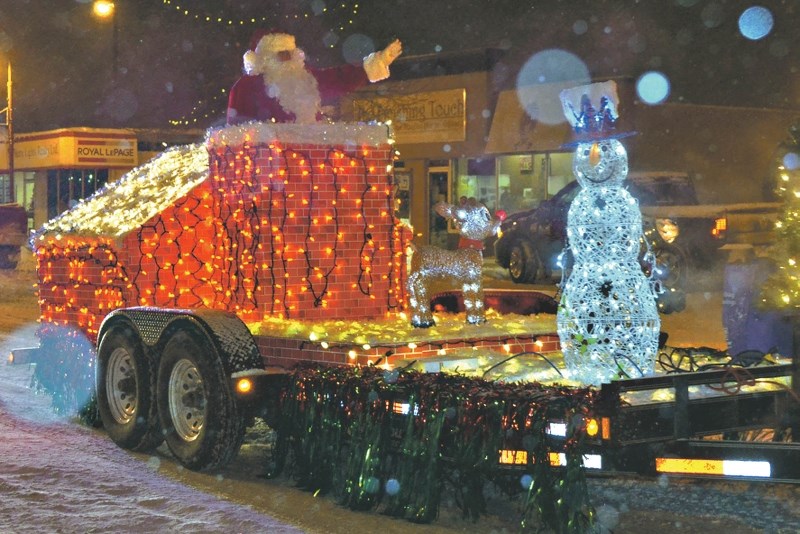 A local committee has received the Town of Bonnyville&#8217;s support to revive the Santa Claus parade.