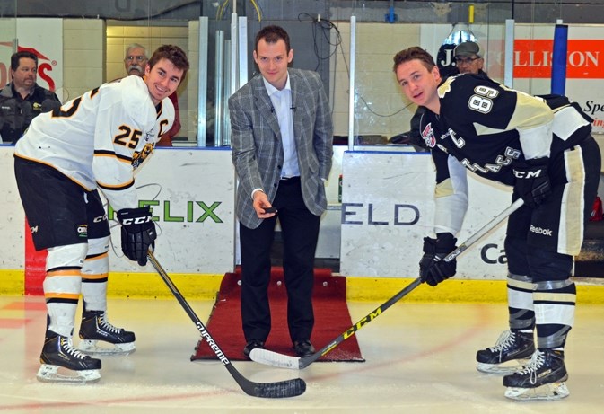 Elk Point&#8217;s Mark Letestu has his No. 11 raised to the rafters of the RJ Lalonde Arean on Saturday night.