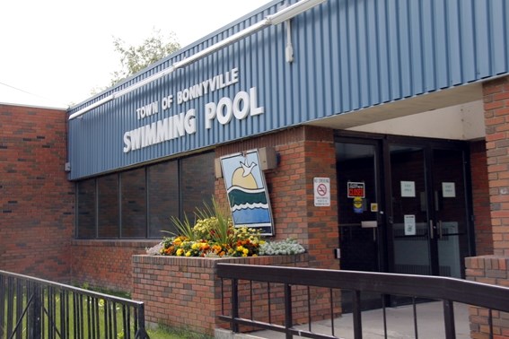 The swimming pool study lists a number of &#8216;must do&#8217; items that the town will be looking to complete within the next year.