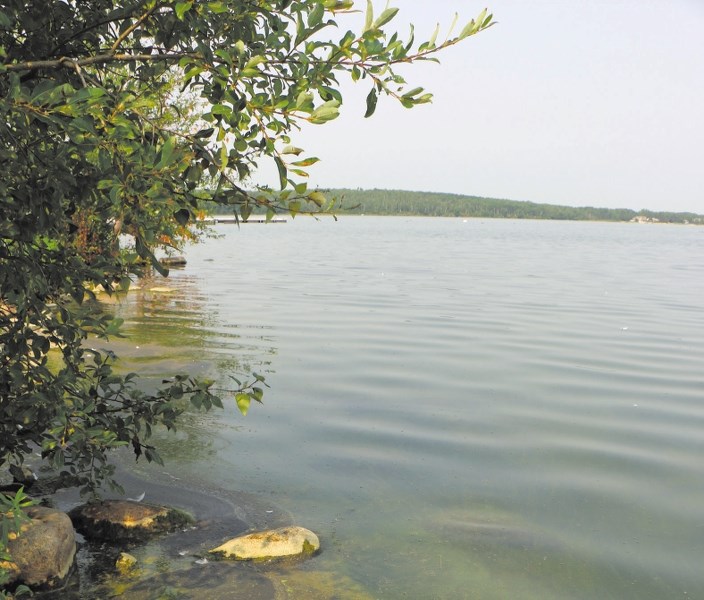 The MD of Bonnyville is doing what it can for residents experiencing erosion issues on Moose Lake.