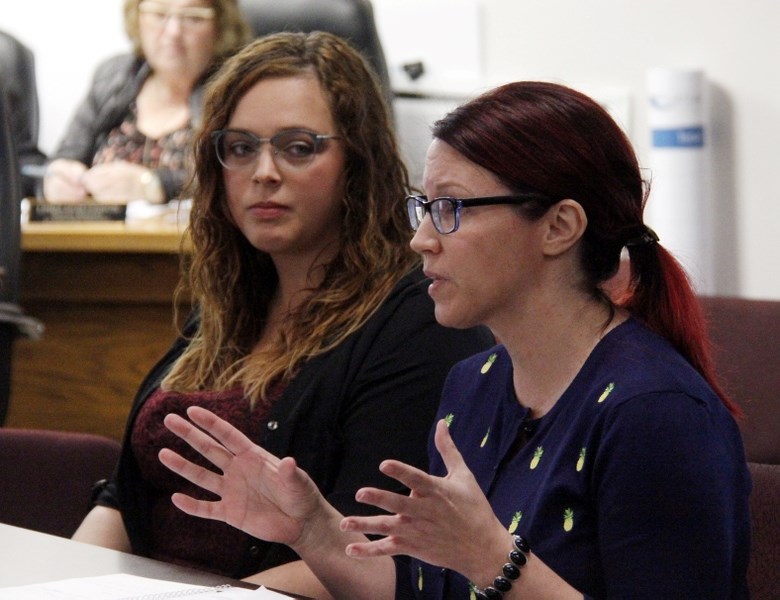 The Lakeland Humane Society presented their 2018 budget to council. Pictured are Kyla Hunter, shelter manager, and Nicole Mbanefo of the LHS.