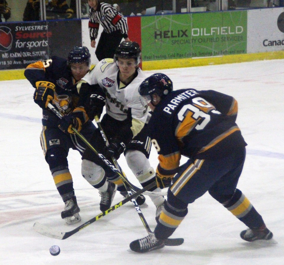 The Bonnyville Pontiacs ended their weekend victorious following Friday night&#8217;s game against the Spruce Grove Saints. They finished the night with a 6-4 win, followed