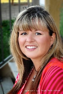 Author Shannon Raelynn is about to launch her first novel, Seascape: a tale of a mother&#8217;s dilemma on vacation in the Bahamas.