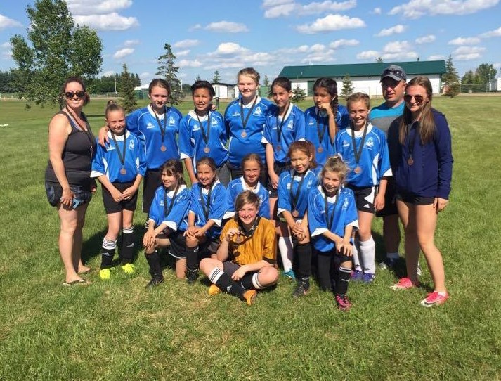 The St. Paul U12 girls went undefeated in league play this season. The team finished the season with a bronze medal at Lakeland Cup in St. Paul.
