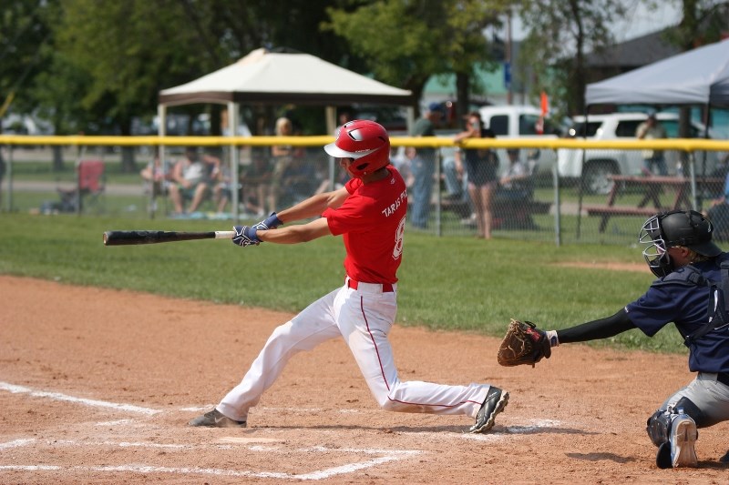 St. Paul Storm players played a close game on Sunday afternoon, with a close loss to the Marwayne Huskies, 8 &#8211; 7.