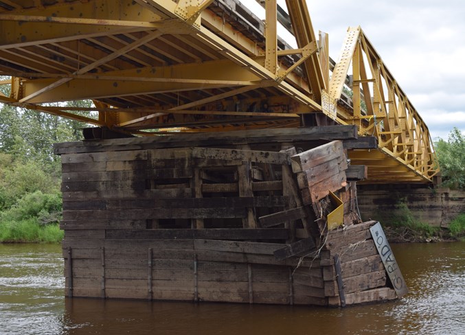 webLessard Bridge