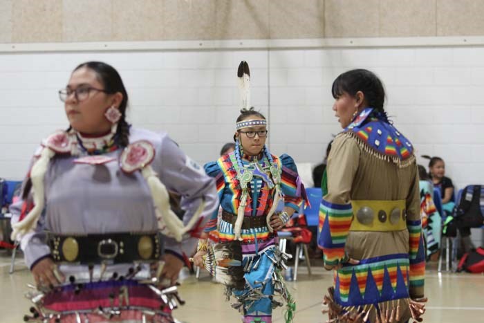  Emma Gladue, Shalayna Mcgilvery and Josanna Makokis from Saddle Lake during their performance