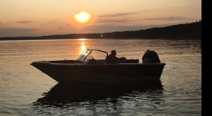 boat sunset Brandy