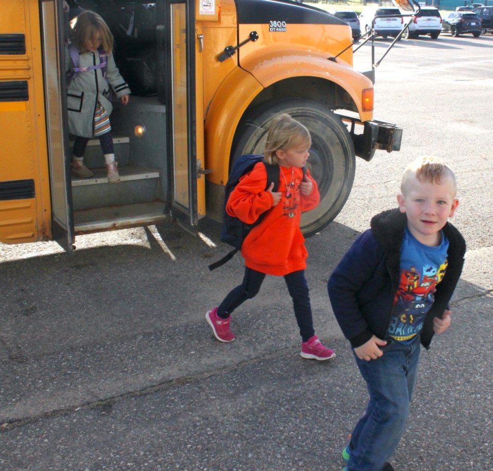 kids-school-bus-3