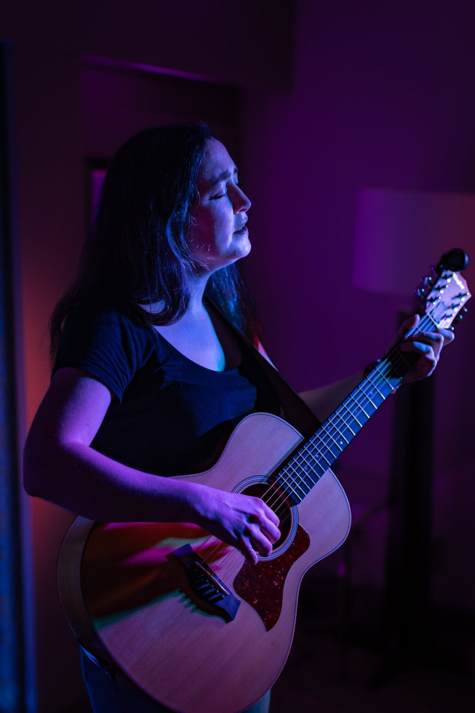 performing-vertical