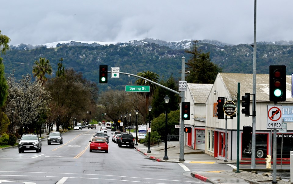 downtown-pleasanton-ridge-snow