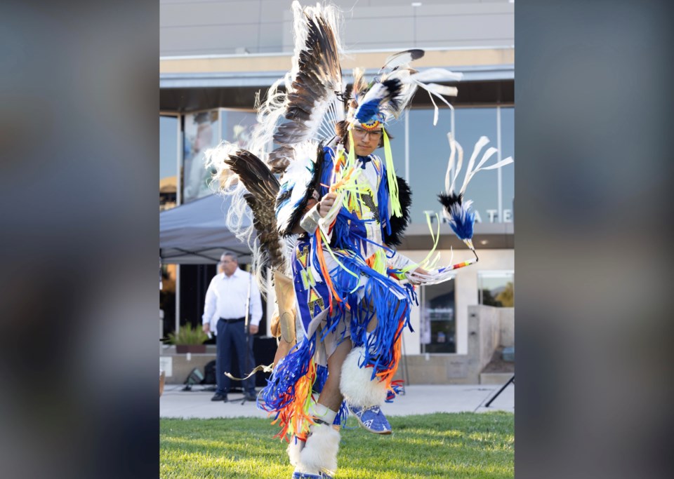indigenous-dancer