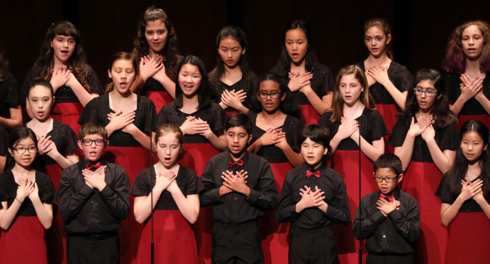 CANTABELLA_younger singers_ONLINE