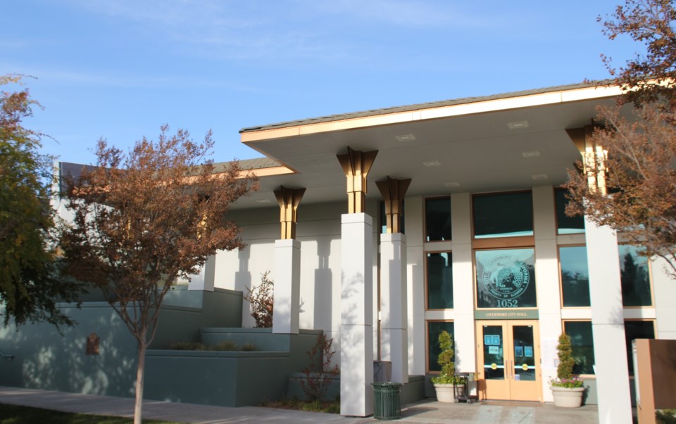 CityHall_Entrance
