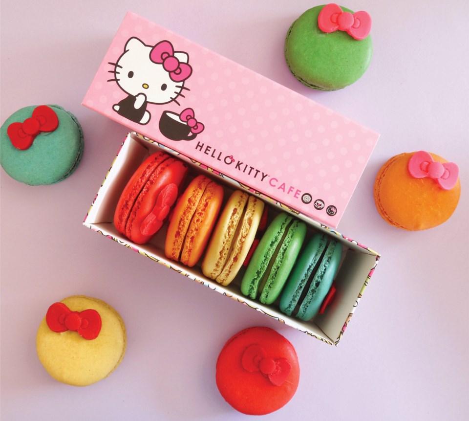 macarons-hello-kitty