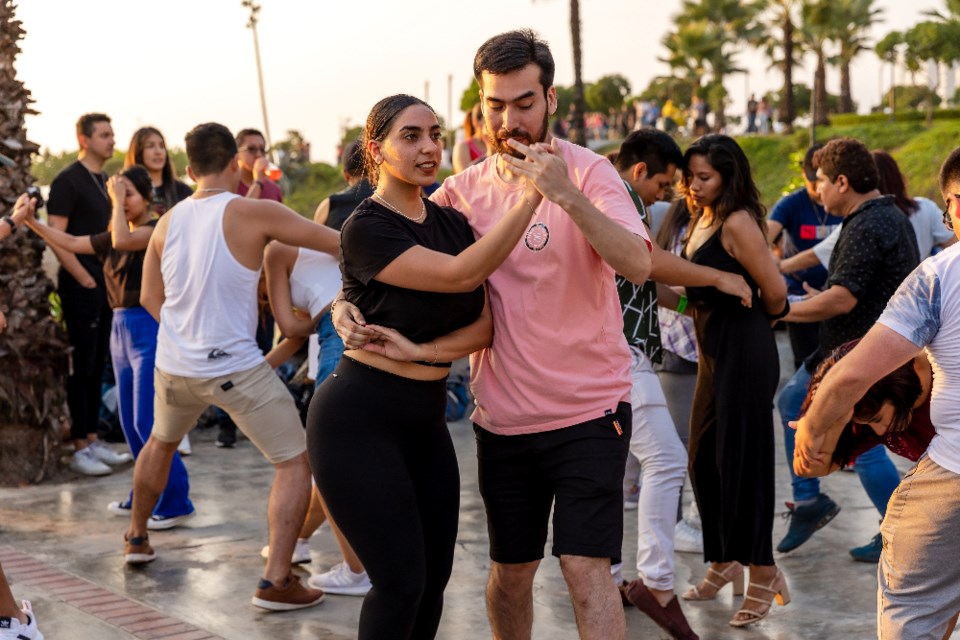 milton-rodriguez_salsa-dancing_shutterstock_2253986797