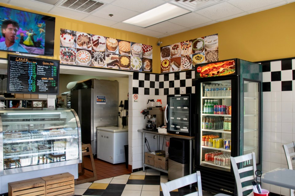 ogis-european-bakery-and-deli-photographer_mia_valdez18