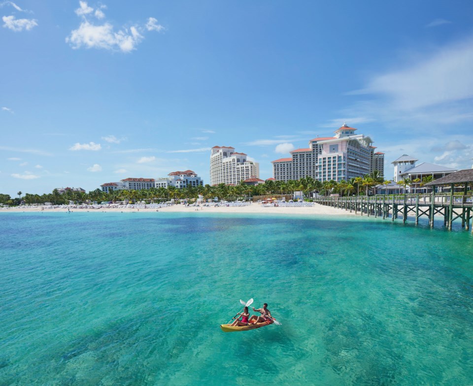 10_pier_floating_0529_kayak_lr
