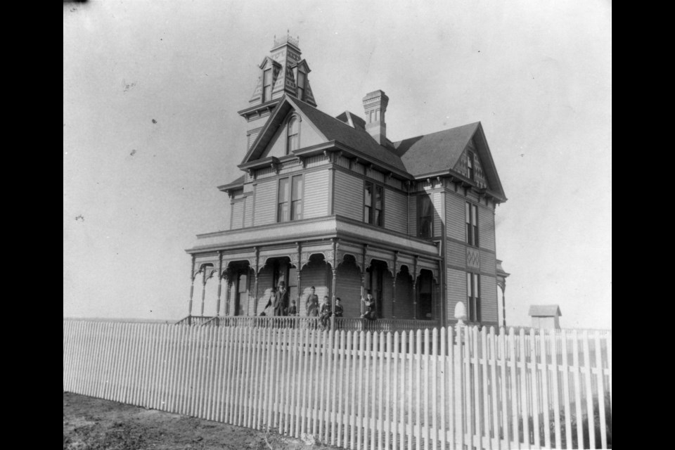 All vintage photos are courtesy of the Plano Public Library