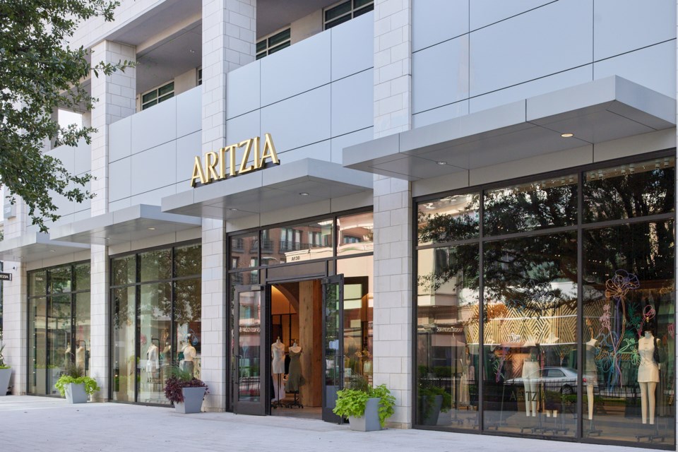 aritzia-legacy-west-boutique-image