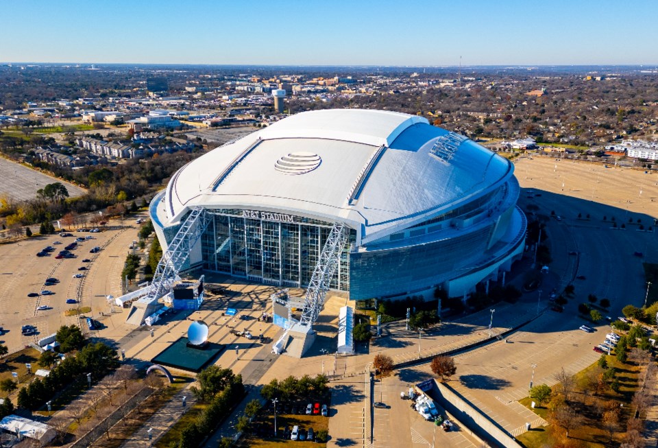 chad-robertson-media_att-stadium_shutterstock_2411383291