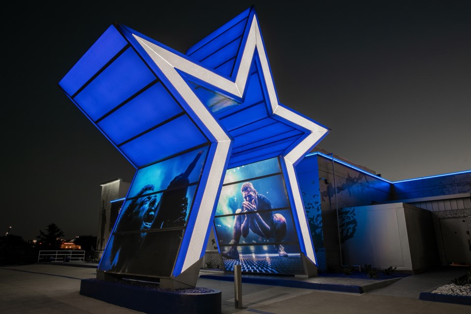 Post Malone & Dallas Cowboys-Themed Raising Cane’s Headed To Dallas ...