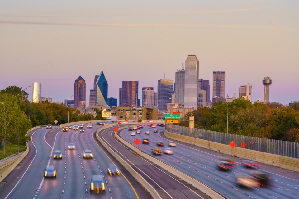 f11photo_dallas-traffic_shutterstock_557625064