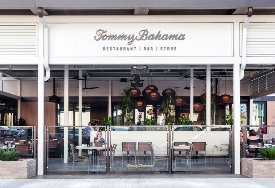 tommy-bahama-restaurant-ba2222
