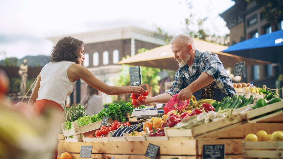 gorodenkoff_farmers-market_shutterstock_2412962977