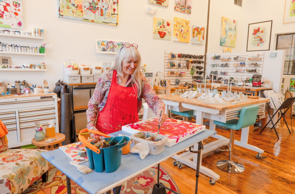 image-of-artist-dana-brock-in-our-millhouse-gallery-studio-credit-jamie-house-photos