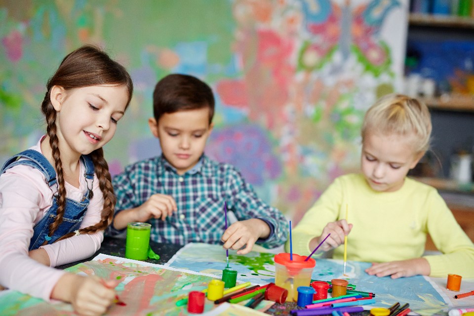 pressmaster_kids-art_shutterstock_554374084