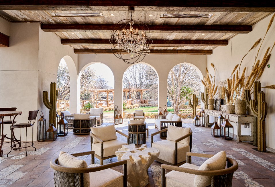 veranda-bar-at-97-west-photo-courtesy-of-hotel-drover