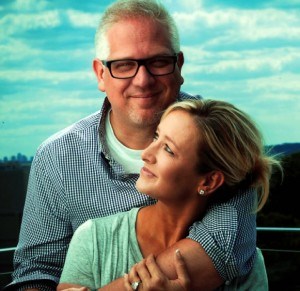 Tania and Glenn Beck, Hope's Door Plano