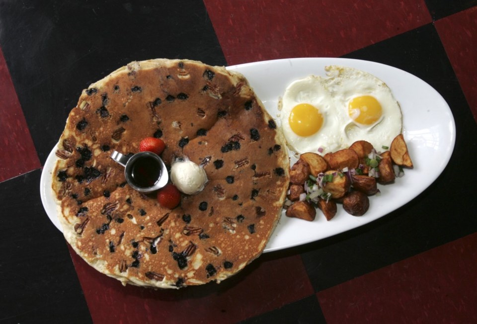 tractor driver combo hash house go