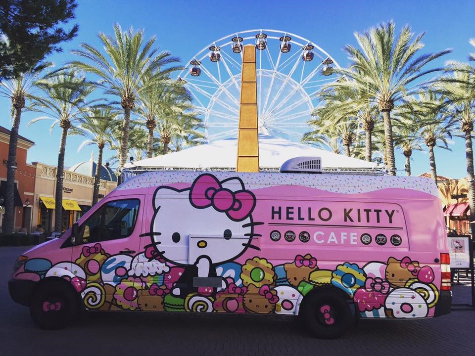 hello kitty food truck