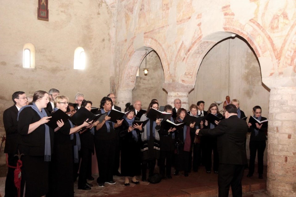 Plano-choir-Verona-Prince-of-Peace-Italy