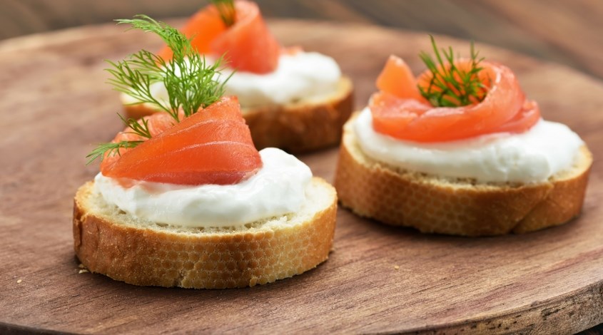 smoked-salmon-canape